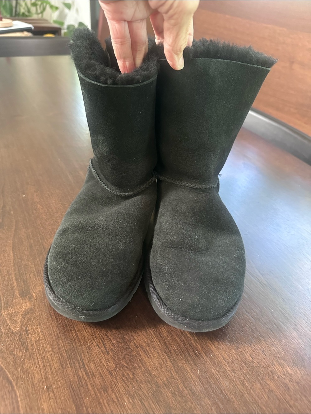 UGG Black Bailey Bow II Shearling Lined Suede Winter Boots 6 - Picture 3 of 7
